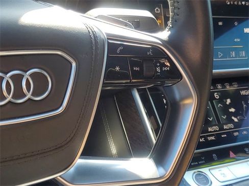 Used 2021 Audi A8 L 4.0T w/ Luxury Package image 19