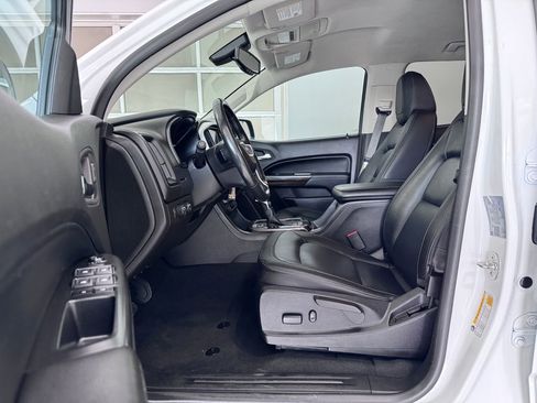 Certified 2022 GMC Canyon Elevation w/ Elevation Premium Package AWD/4WD image 9