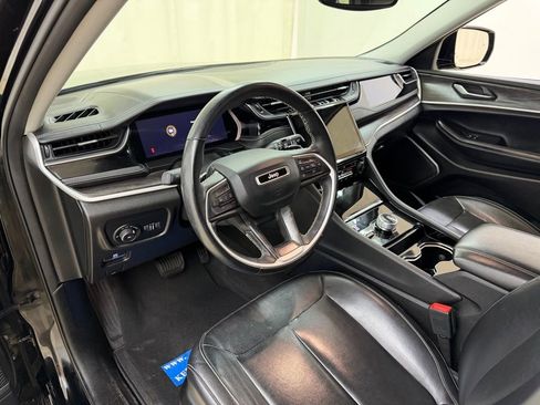 Used 2022 Jeep Grand Cherokee L Limited image 24