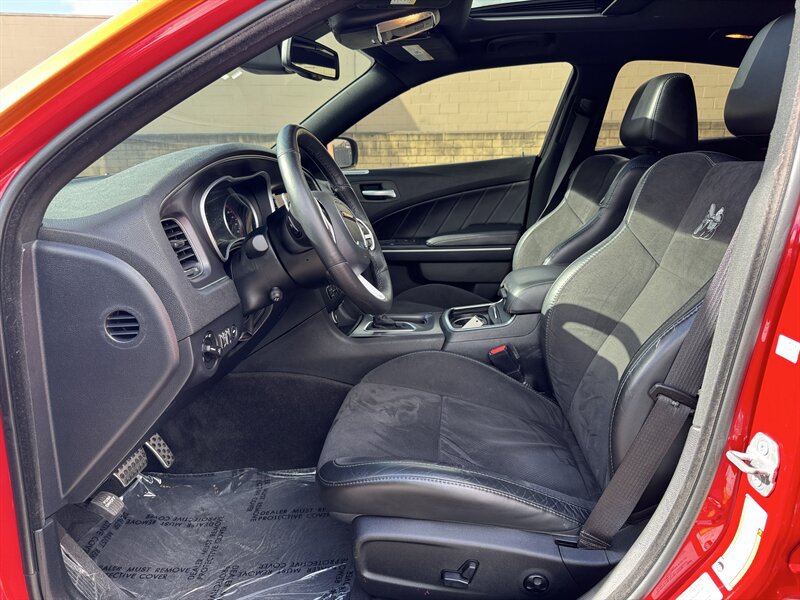 Used 2018 Dodge Charger R/T Scat Pack w/ Dynamics Package RWD image 26