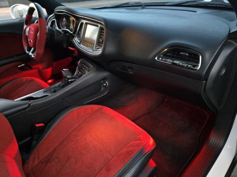 Used 2016 Dodge Challenger SRT Hellcat image 44