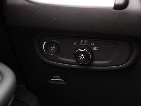 Used 2022 GMC Terrain SLE w/ Driver Convenience Package FWD image 20