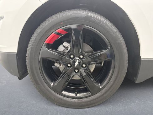 Used 2021 Chevrolet Equinox Premier w/ Redline Edition FWD image 24