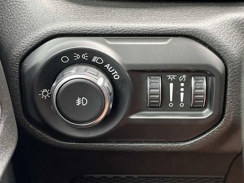 Used 2018 Jeep Wrangler Unlimited Sport S AWD/4WD image 19