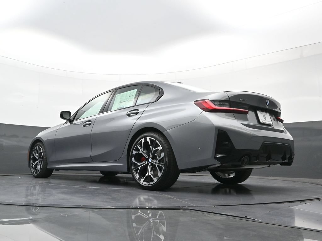 New 2026 BMW 330i xDrive Sedan w/ M Sport Package AWD/4WD image 26