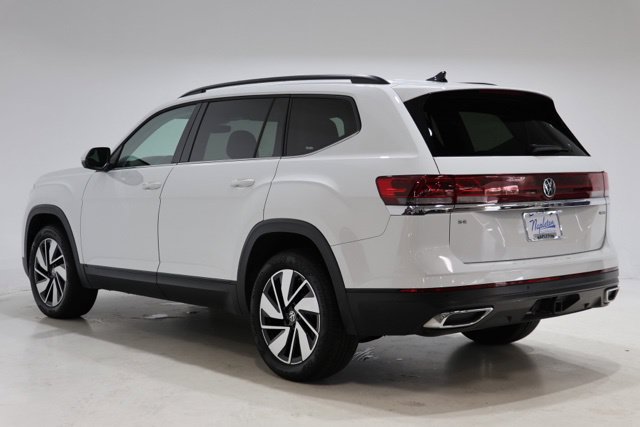 Used 2025 Volkswagen Atlas SE AWD/4WD image 6
