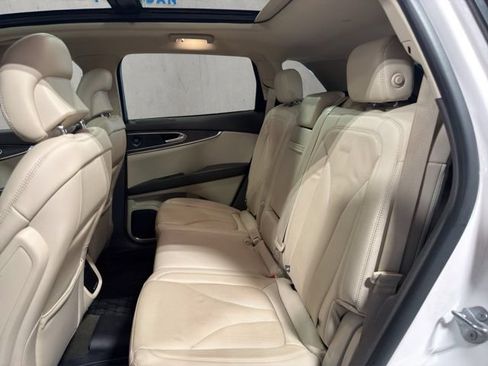Used 2019 Lincoln Nautilus Reserve AWD/4WD image 8