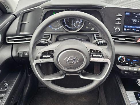 Used 2023 Hyundai Elantra Blue FWD image 19