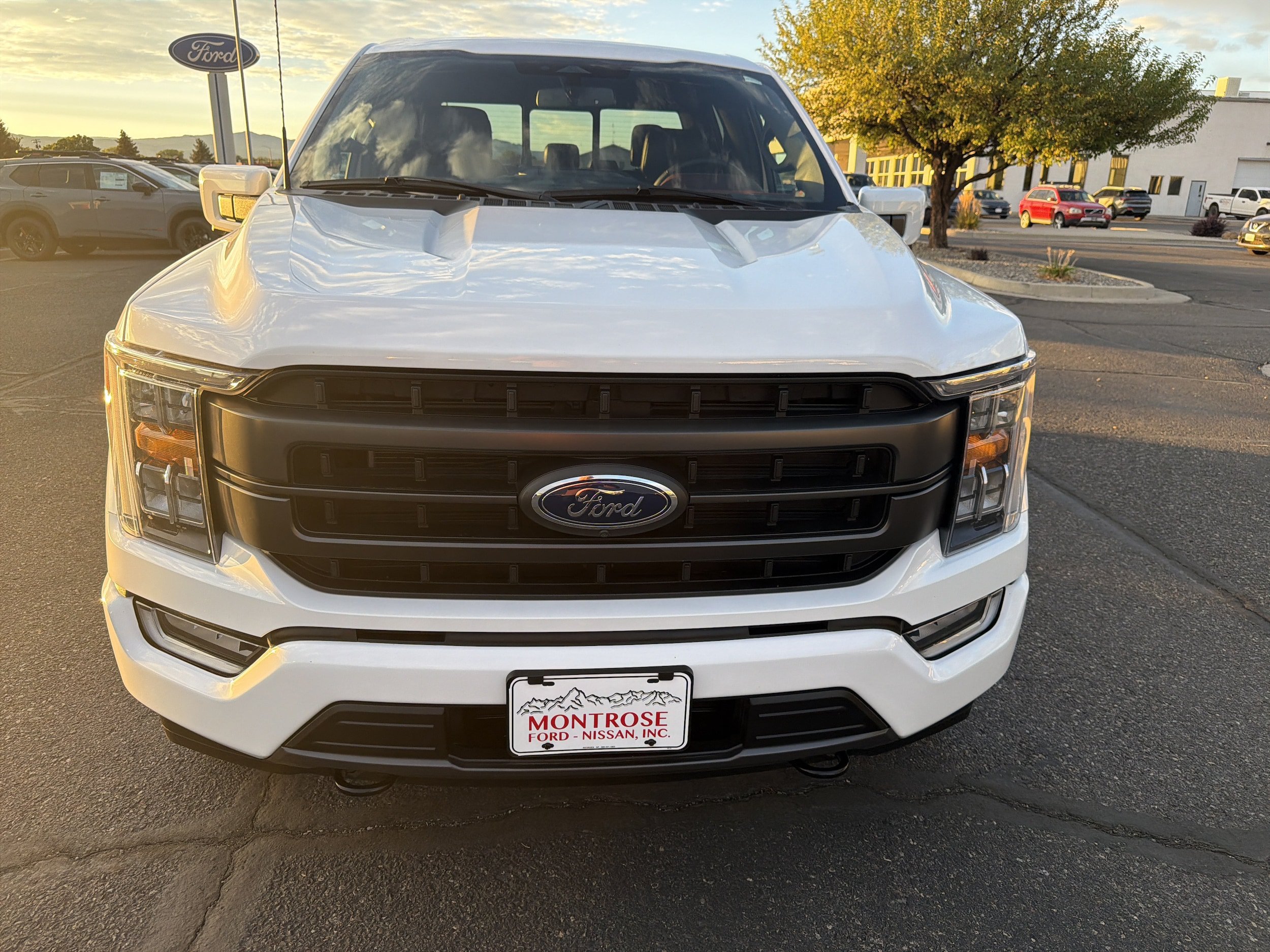 Used 2023 Ford F150 Lariat w/ Max Trailer Tow Package AWD/4WD image 2