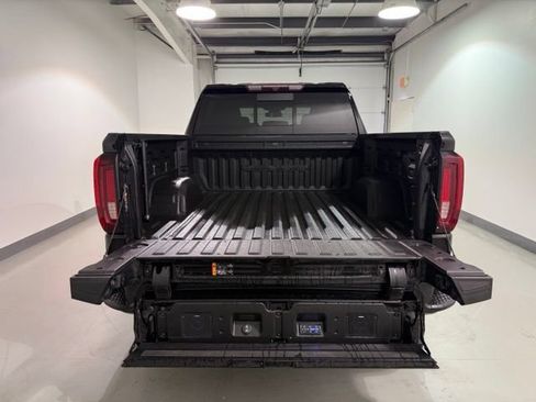 Used 2023 GMC Sierra 1500 Denali AWD/4WD image 8