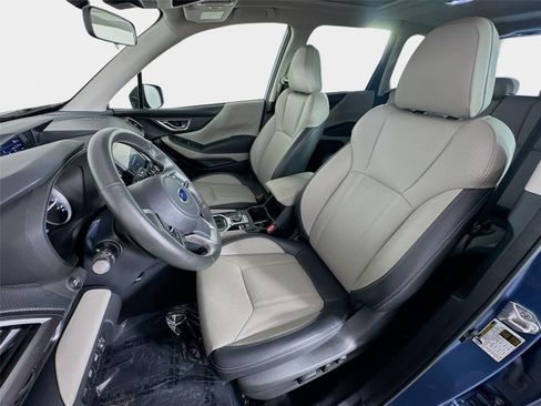 Used 2022 Subaru Forester Limited AWD/4WD image 12