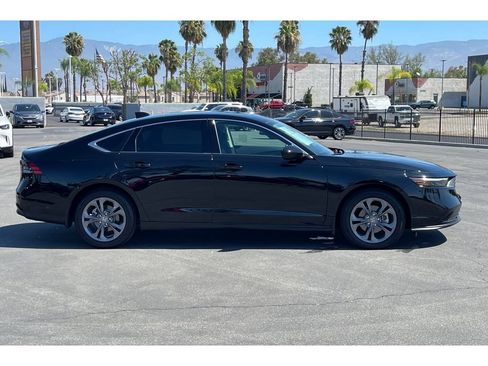 Certified 2023 Honda Accord EX image 7