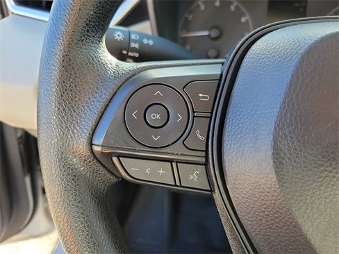 Used 2024 Toyota Corolla LE image 19