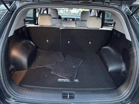 Used 2020 Kia Sportage LX image 23