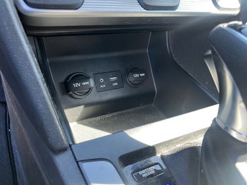 Used 2019 Hyundai Elantra SEL w/ Cargo Package image 30