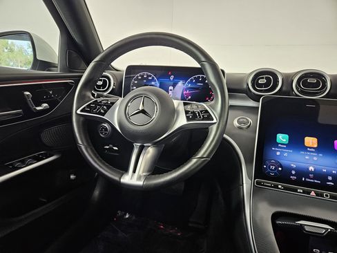 Used 2025 Mercedes-Benz C 300 Sedan image 38