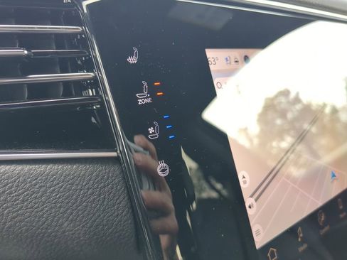 New 2025 Jeep Wagoneer L 4WD w/ Convenience Group I image 8