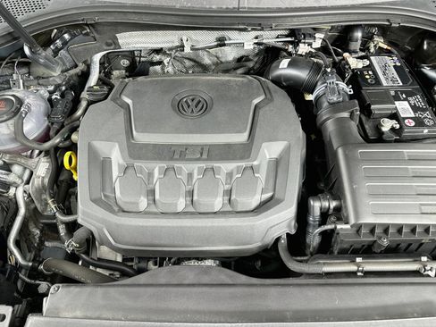 Used 2023 Volkswagen Tiguan SE FWD image 13