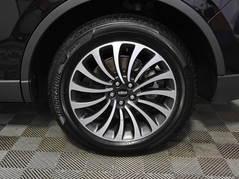 Used 2023 Lincoln Aviator Standard w/ Premium Package image 20