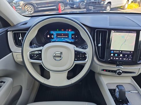 Used 2023 Volvo XC60 B5 Plus w/ Climate Package AWD/4WD image 12