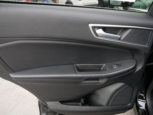 Certified 2024 Ford Edge SEL w/ Convenience Package image 12