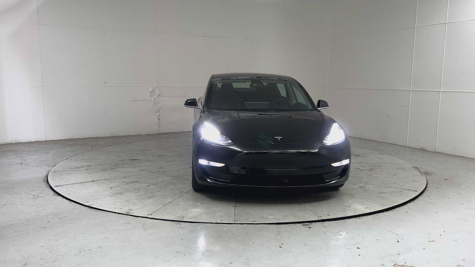 Used 2018 Tesla Model 3 Long Range RWD image 7