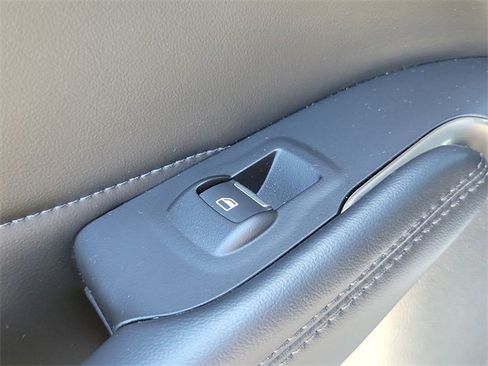 Used 2019 Lincoln MKC Select w/ Select Plus Package image 13