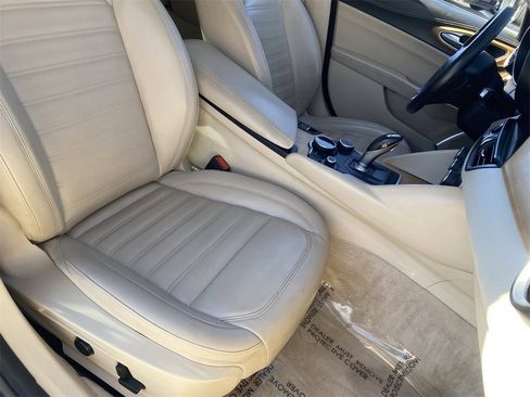 Used 2017 Alfa Romeo Giulia Ti w/ TI Lusso Light Wood Package image 10