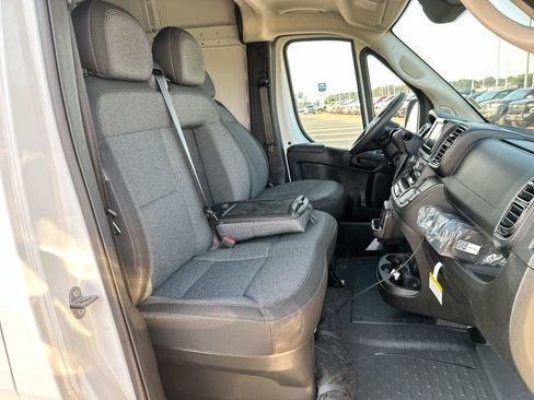 Used 2025 RAM ProMaster 2500 image 22