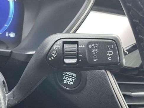 Used 2022 Ford Escape SEL w/ Technology Package image 24