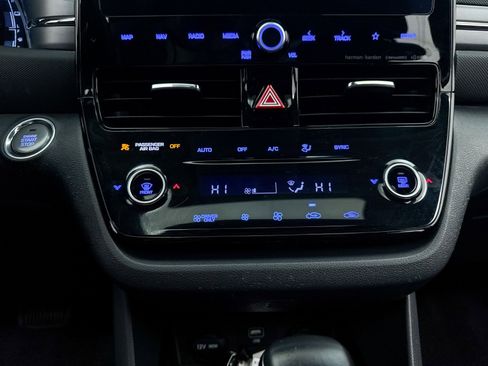 Used 2021 Hyundai Ioniq Limited image 29