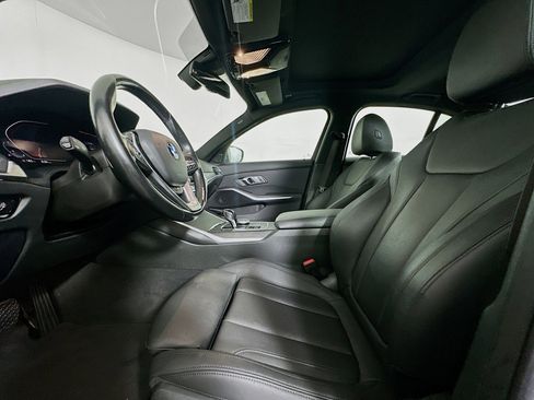 Used 2021 BMW 330i Sedan w/ Executive Package RWD image 13