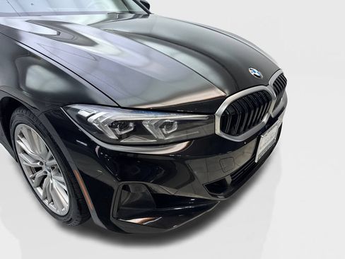 Used 2024 BMW 330i Sedan w/ Convenience Package RWD image 17