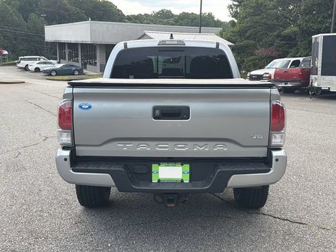 Used 2022 Toyota Tacoma TRD Off-Road w/ Technology Package AWD/4WD image 6