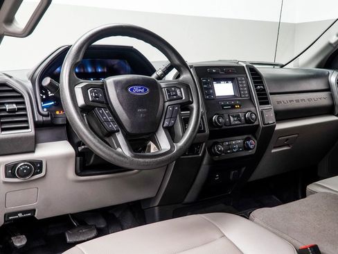 Used 2021 Ford F250 XL w/ STX Appearance Package image 5