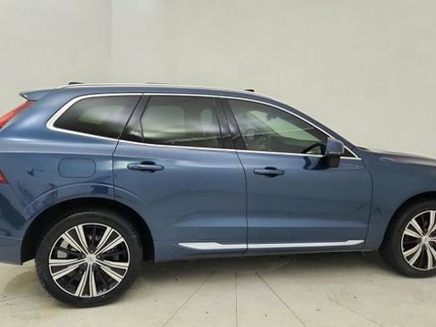Used 2023 Volvo XC60 B5 Plus w/ Climate Package image 6