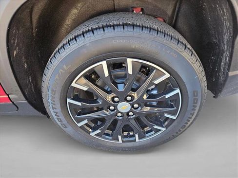 New 2025 Chevrolet Traverse LT w/ Sun and Wheel Package image 9