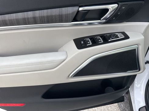 Used 2025 Kia Telluride SX Prestige image 22