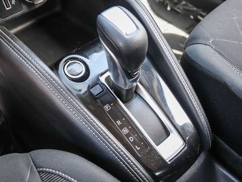 Used 2019 Nissan Kicks SV FWD image 21
