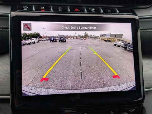 Used 2023 Jeep Grand Cherokee Limited w/ Black Appearance Package image 18