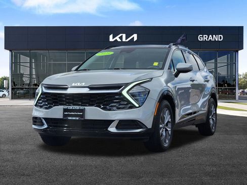 Certified 2025 Kia Sportage SX FWD image 5