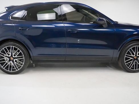New 2026 Porsche Cayenne Coupe image 9
