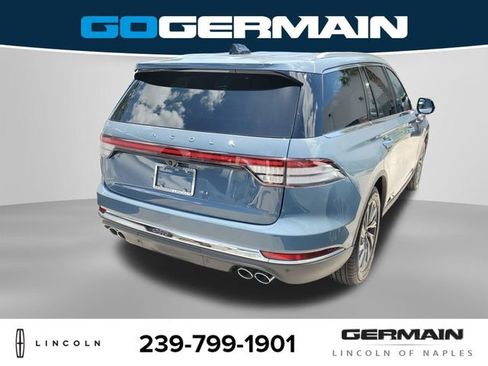 New 2026 Lincoln Aviator 2WD image 8