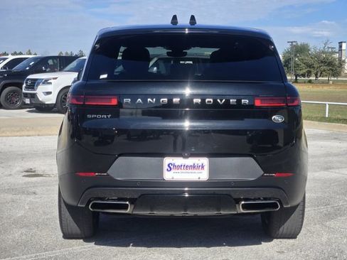 Used 2023 Land Rover Range Rover Sport SE image 6