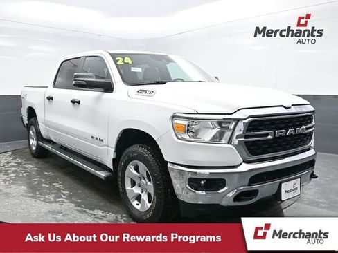 Used 2024 RAM 1500 Big Horn image 1