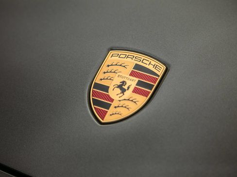 Certified 2025 Porsche Macan Electric RWD image 22