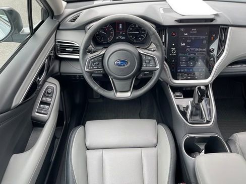 Certified 2025 Subaru Outback Limited AWD/4WD image 8