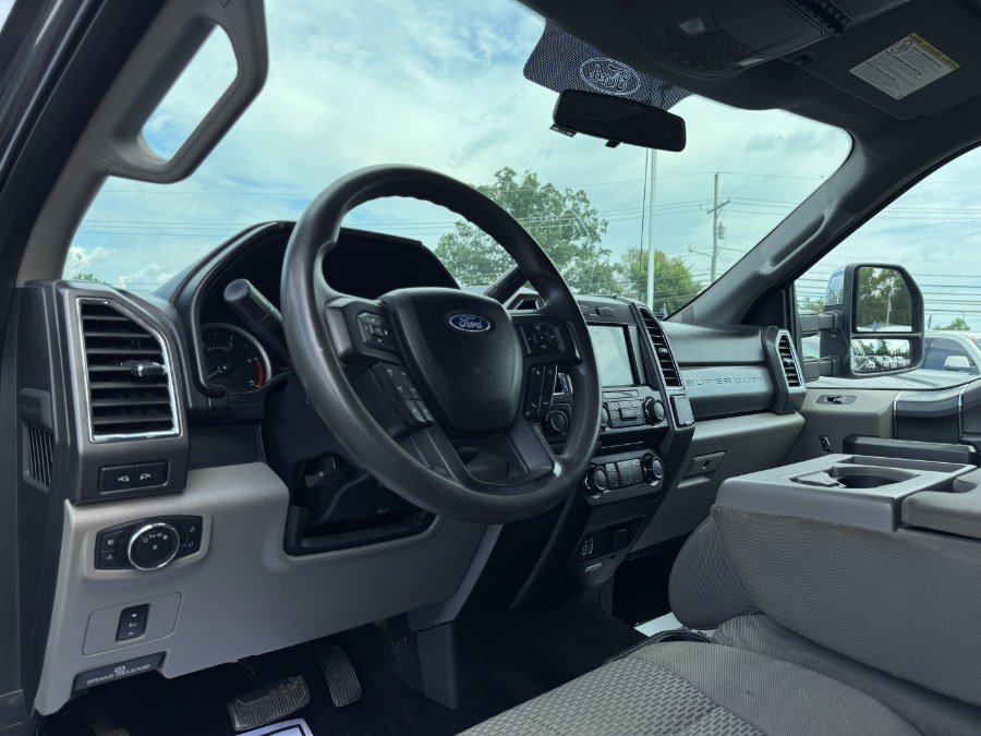 Used 2018 Ford F250 XLT w/ XLT Premium Package AWD/4WD image 14