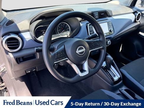 Used 2024 Nissan Versa SV FWD image 11