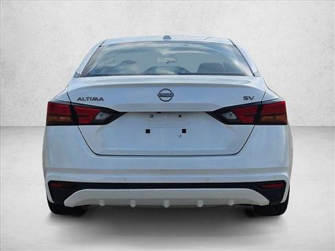 Used 2023 Nissan Altima 2.5 SV image 6